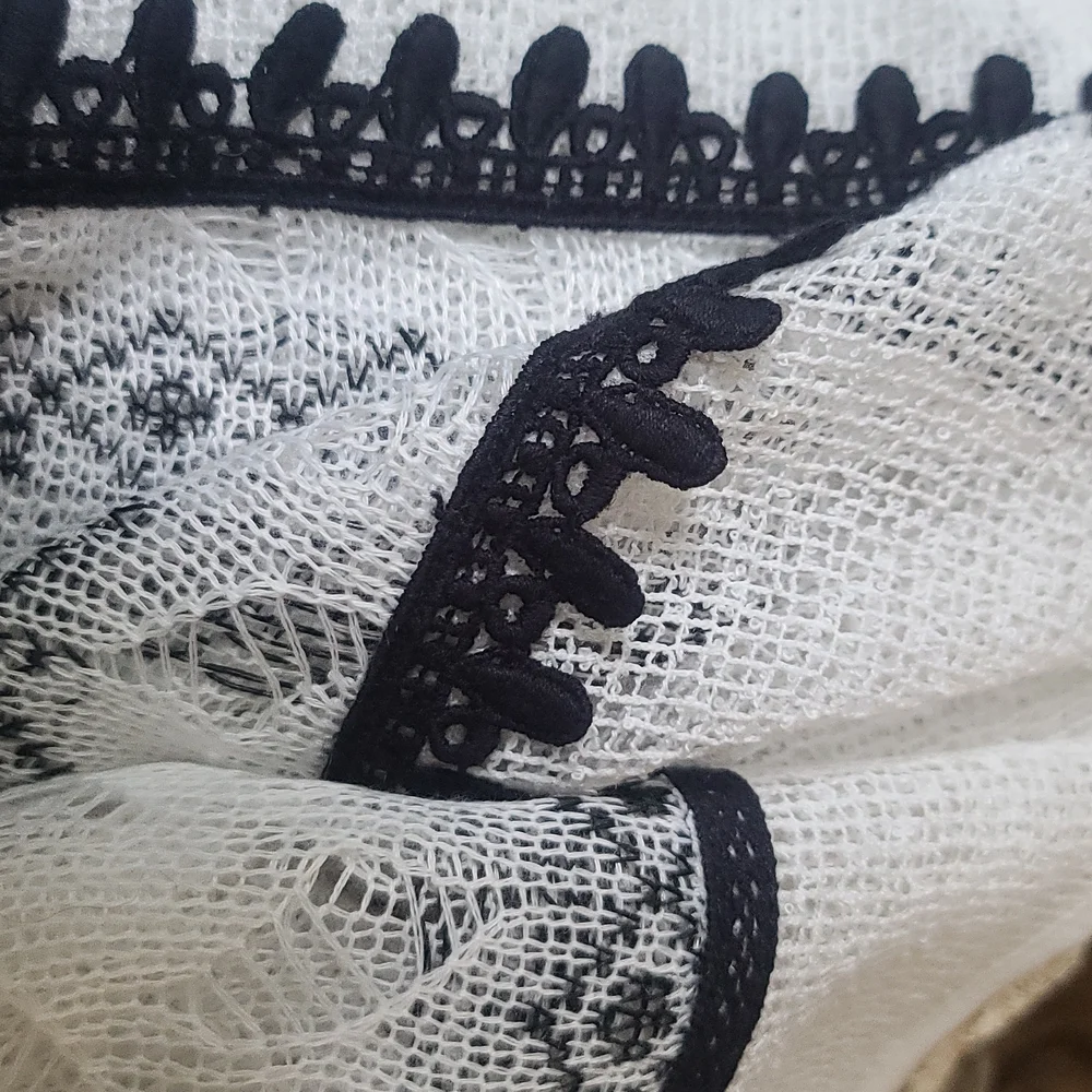 a'reve BEAUTIFUL NEW knit white & black detailed sheer tunic L - Picture 10 of 10